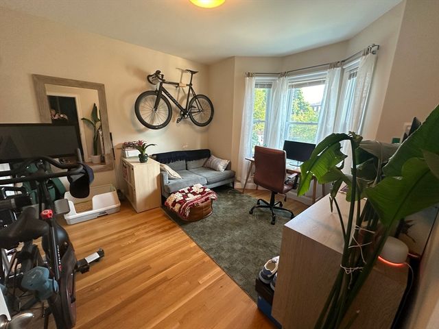 739 Somerville Ave 1, Somerville, MA 02134