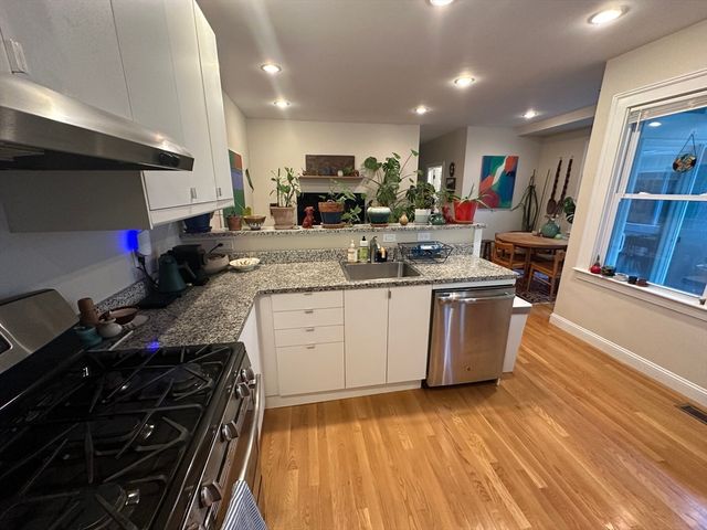 739 Somerville Ave 1, Somerville, MA 02134