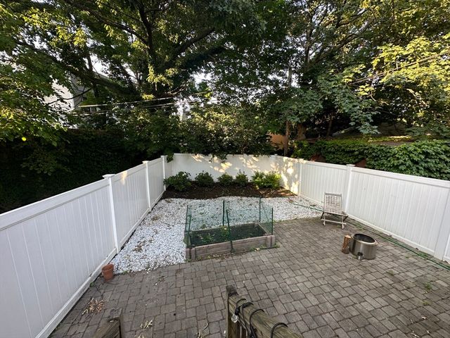 739 Somerville Ave 1, Somerville, MA 02134
