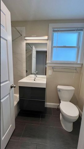 739 Somerville Ave 1, Somerville, MA 02134