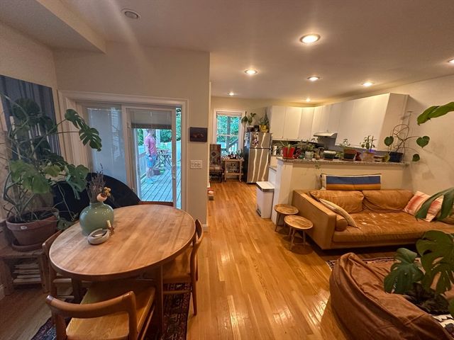 739 Somerville Ave 1, Somerville, MA 02134