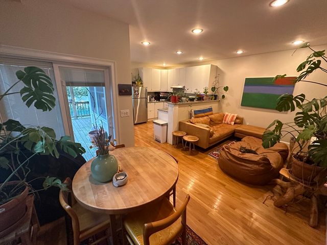 739 Somerville Ave 1, Somerville, MA 02134