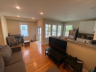 739 Somerville Ave 1, Somerville, MA 02134