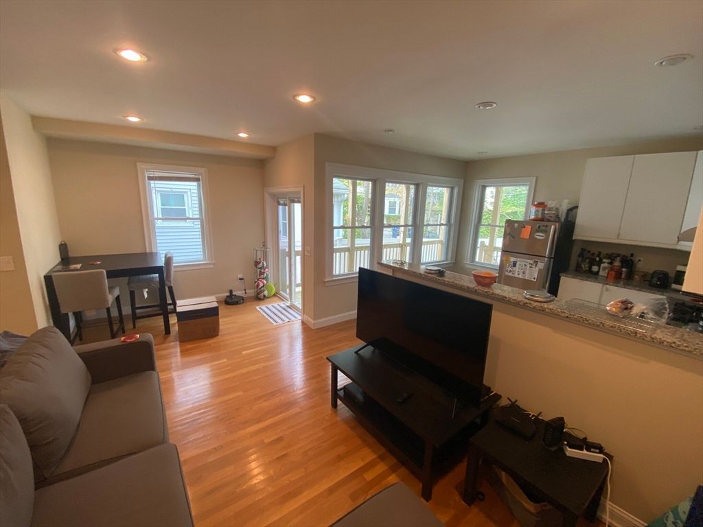 739 Somerville Ave 1, Somerville, MA 02134
