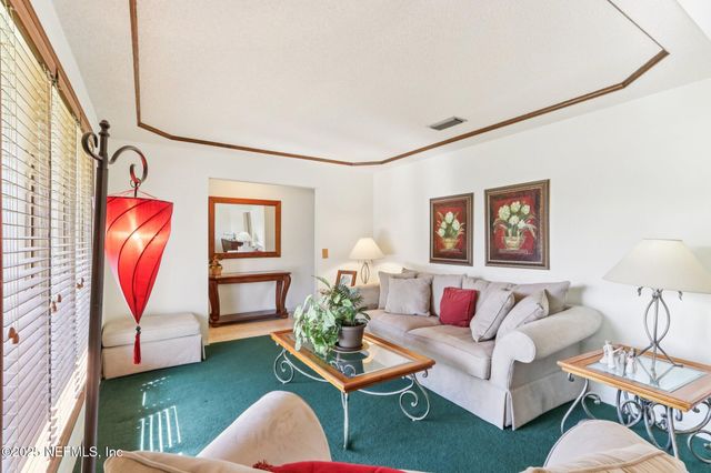 1738 PAPAYA Drive N, Orange Park, FL 32073