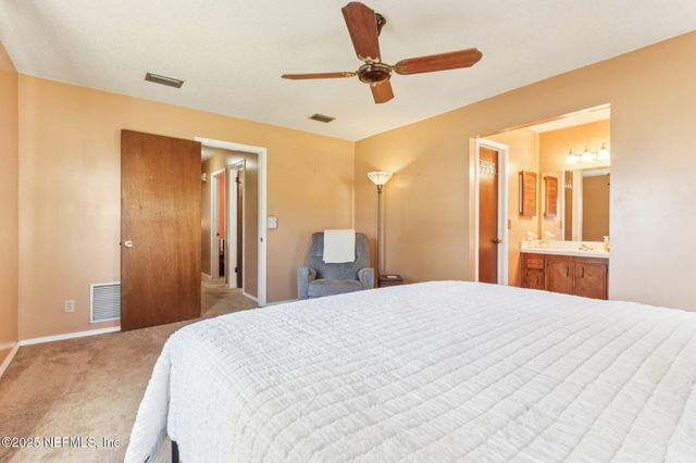 1738 PAPAYA Drive N, Orange Park, FL 32073