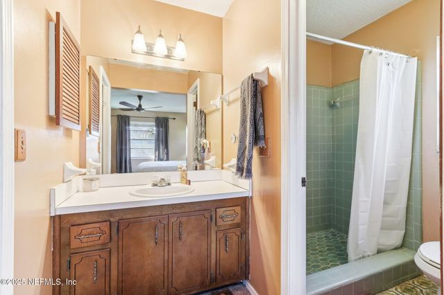 1738 PAPAYA Drive N, Orange Park, FL 32073