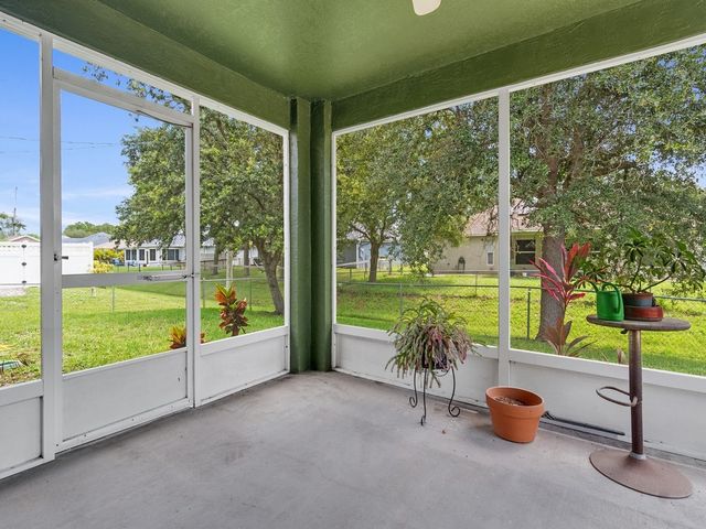 8336 104th Avenue, Vero Beach, FL 32967