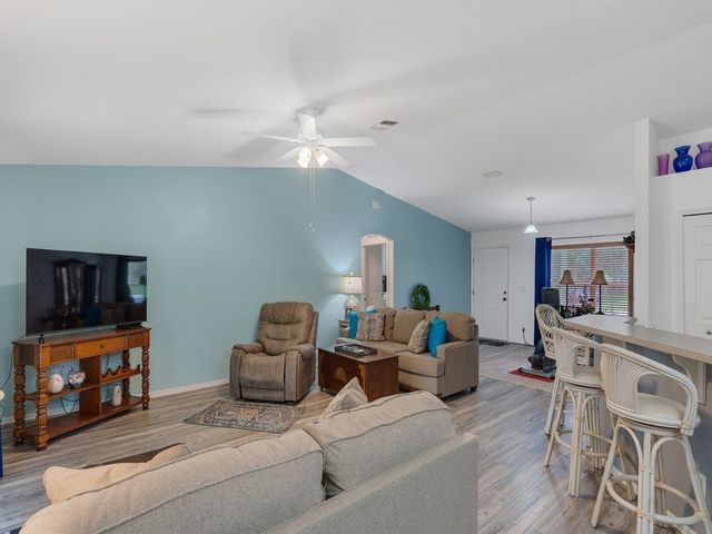 8336 104th Avenue, Vero Beach, FL 32967