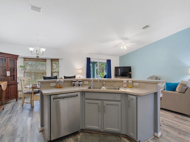 8336 104th Avenue, Vero Beach, FL 32967