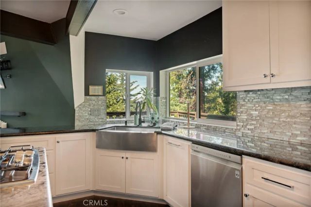 868 Pine, Twin Peaks, CA 92391