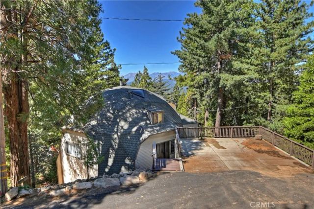 868 Pine, Twin Peaks, CA 92391