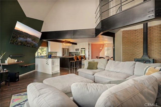 868 Pine, Twin Peaks, CA 92391