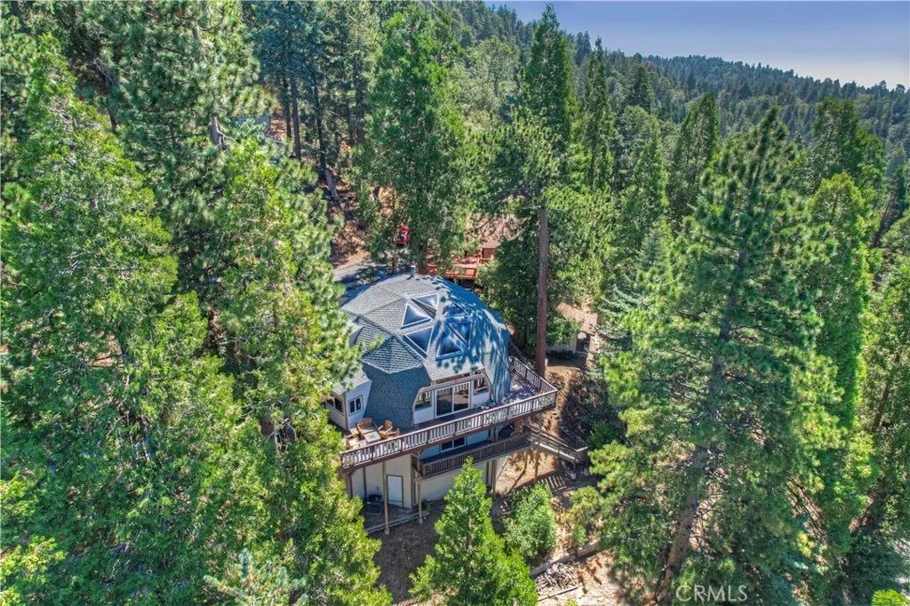 868 Pine, Twin Peaks, CA 92391