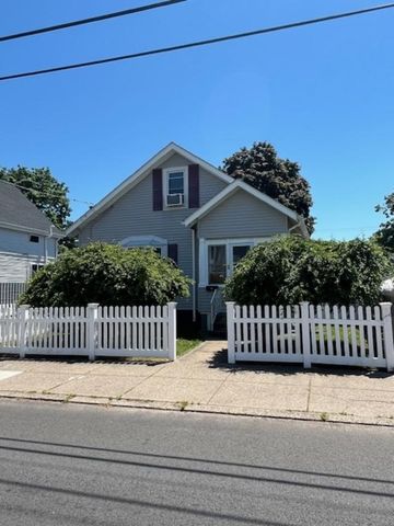 217 EVERGREEN Street, Pawtucket, RI 02861