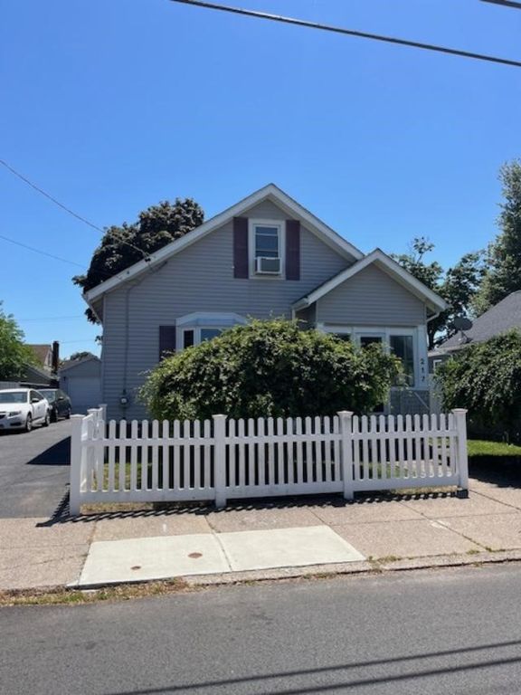 217 EVERGREEN Street, Pawtucket, RI 02861
