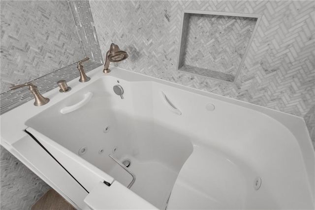 1004 Glenleaf Drive, Peachtree Corners, GA 30092