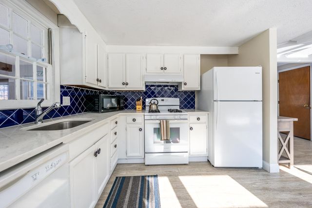 74 Robbins Circle, Dennis, MA 02638