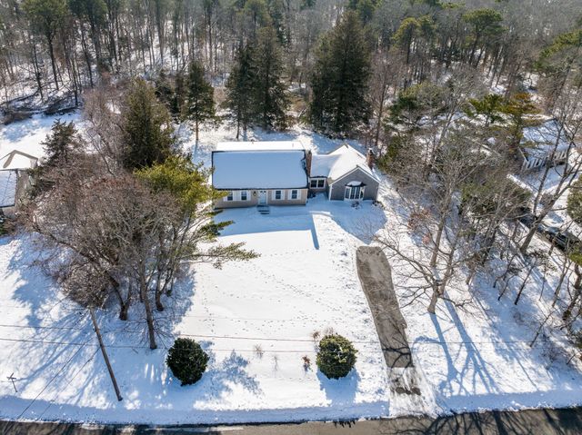 74 Robbins Circle, Dennis, MA 02638