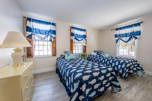 74 Robbins Circle, Dennis, MA 02638