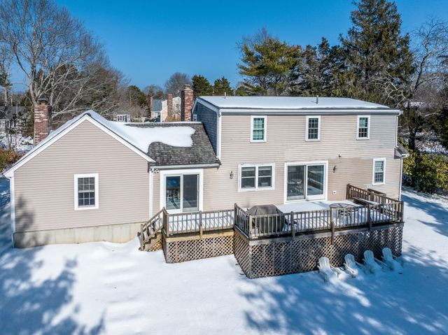74 Robbins Circle, Dennis, MA 02638