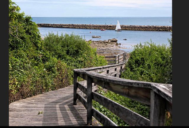 74 Robbins Circle, Dennis, MA 02638