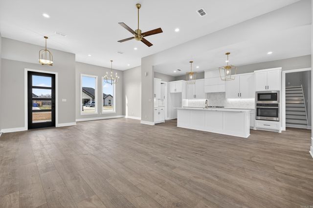 2314 Lakewood Circle, Cabot, AR 72023