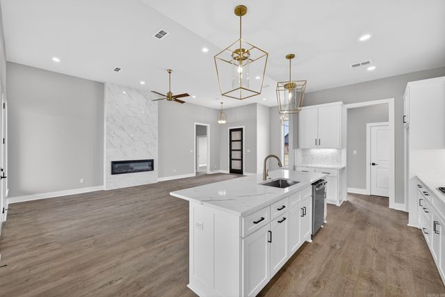 2314 Lakewood Circle, Cabot, AR 72023