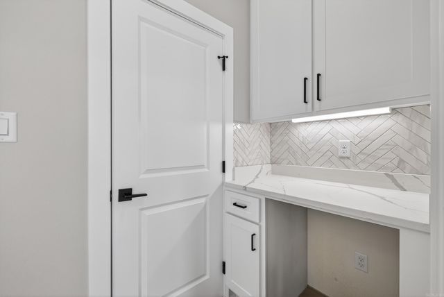 2314 Lakewood Circle, Cabot, AR 72023