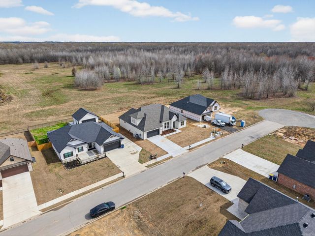 2314 Lakewood Circle, Cabot, AR 72023