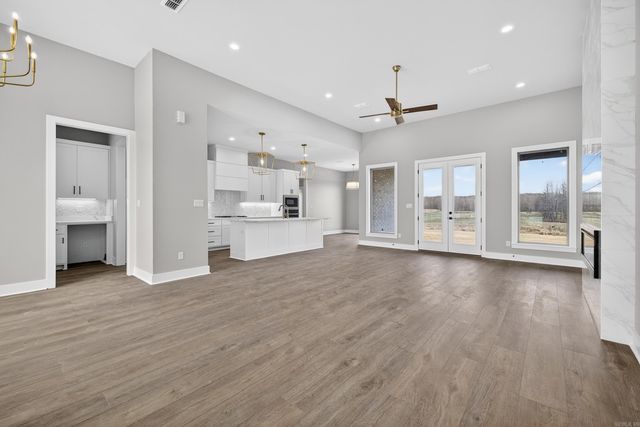 2314 Lakewood Circle, Cabot, AR 72023