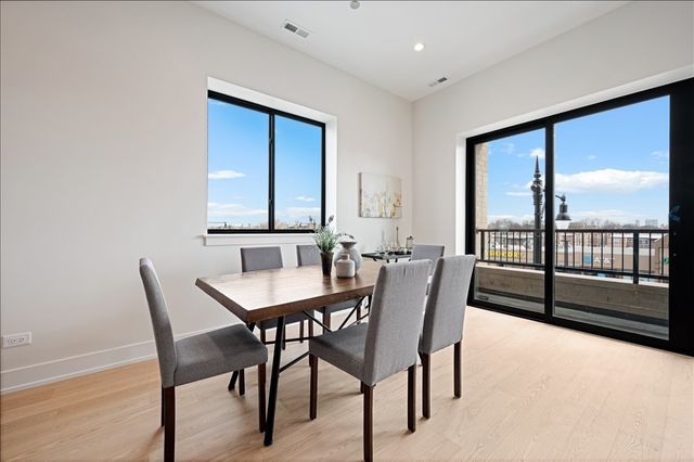 5340 N Lincoln Avenue 303, Chicago, IL 60625