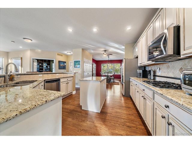 8251 S Quatar Cir, Aurora, CO 80016