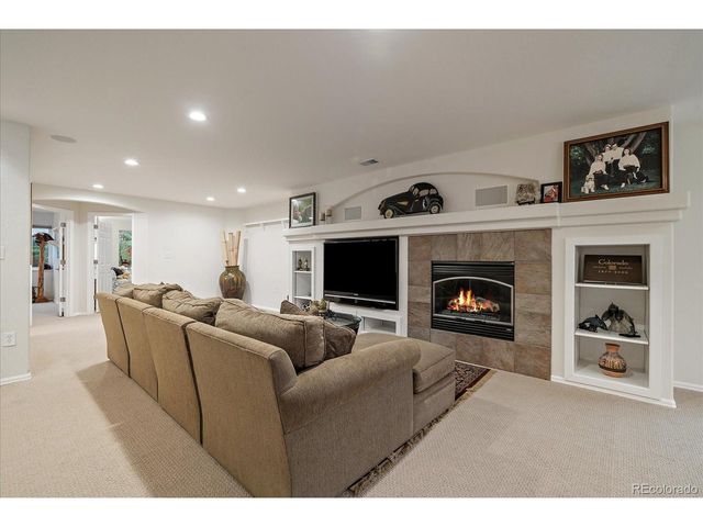 8251 S Quatar Cir, Aurora, CO 80016