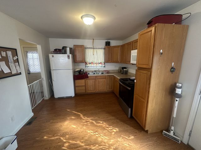 104 Clifton Rd, Lawrenceburg, TN 38464