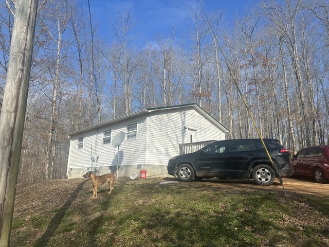 104 Clifton Rd, Lawrenceburg, TN 38464