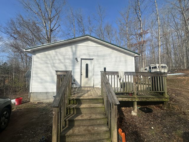 104 Clifton Rd, Lawrenceburg, TN 38464