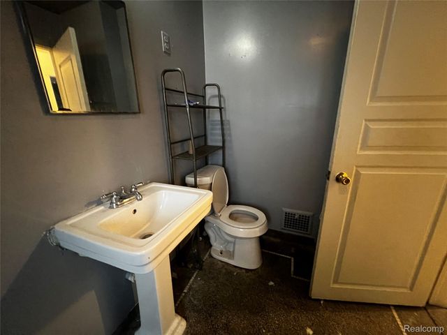 5180 Webb Street, Detroit, MI 48204