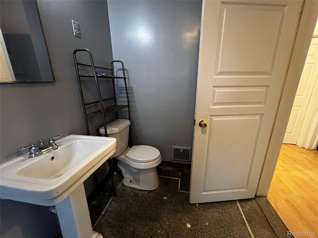 5180 Webb Street, Detroit, MI 48204