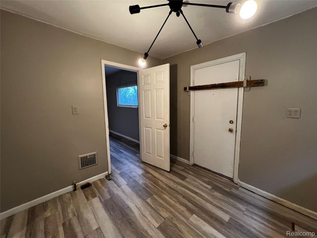 5180 Webb Street, Detroit, MI 48204