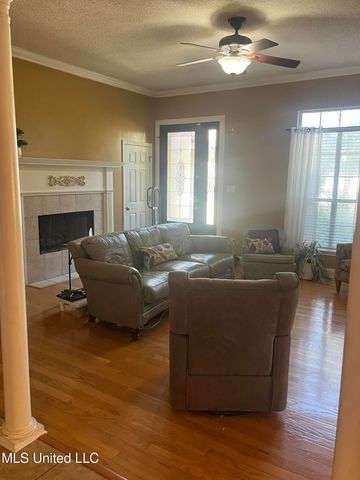 3717 Tangerine Street, Ocean Springs, MS 39564