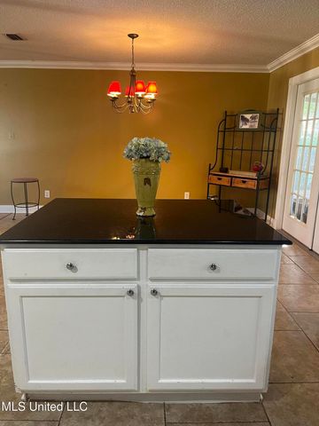 3717 Tangerine Street, Ocean Springs, MS 39564