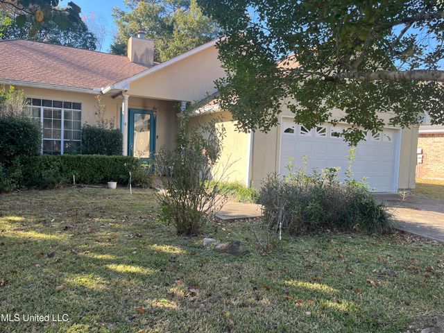 3717 Tangerine Street, Ocean Springs, MS 39564