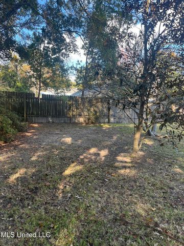 3717 Tangerine Street, Ocean Springs, MS 39564