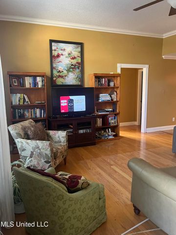 3717 Tangerine Street, Ocean Springs, MS 39564