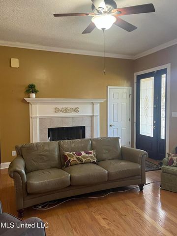 3717 Tangerine Street, Ocean Springs, MS 39564