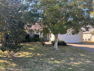 3717 Tangerine Street, Ocean Springs, MS 39564