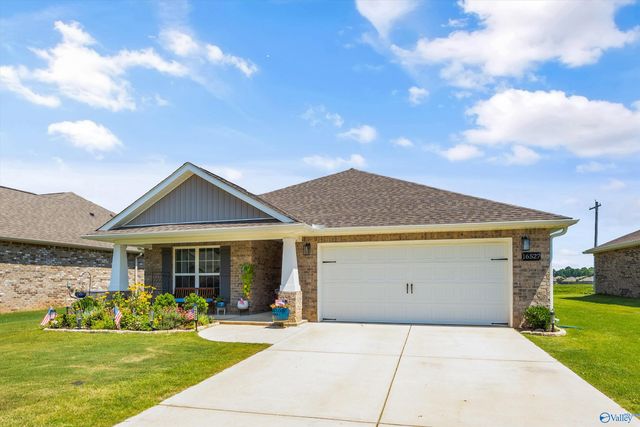 16527 Demi Drive, Athens, AL 35613