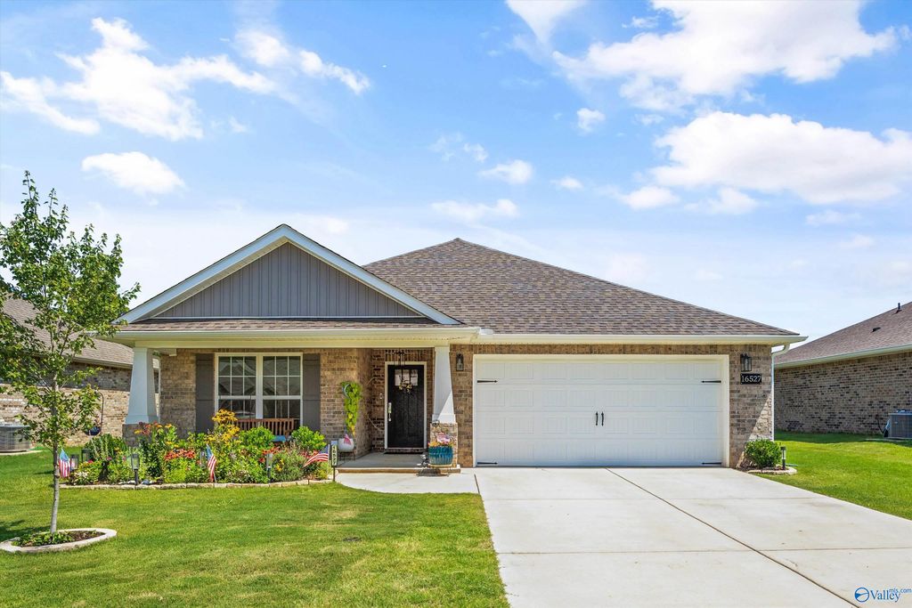 16527 Demi Drive, Athens, AL 35613