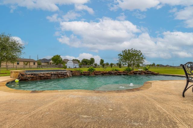 5236 Hillboldt Road, Sealy, TX 77474